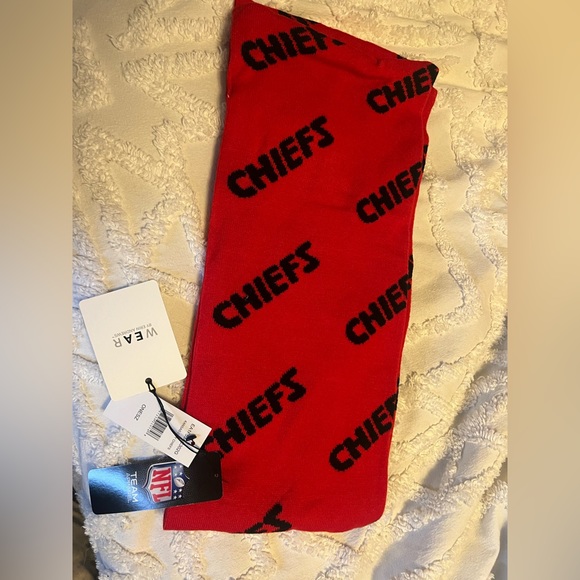 Brand new Kansas City chiefs scarf - Picture 6 of 6